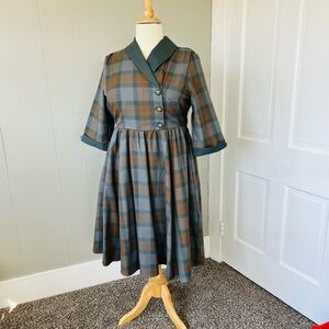 Outlander Her Universe Green and Brown Plaid Fit-and-Flare Midi Dress